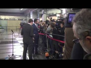 Σύξυλος ο Νταισελμπλουμ – Τον παράτησαν για τον Βαρουφάκη!