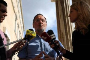 Λαφαζάνης: Δεν συνεργαζόμαστε με όσους στήριξαν μνημόνια