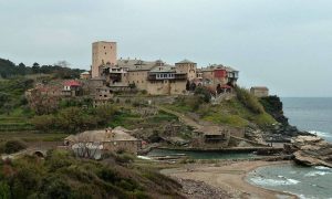 Το μυστήριο με την γυναίκα του Αγίου Όρους – Συγκλονιστικές αποκαλύψεις