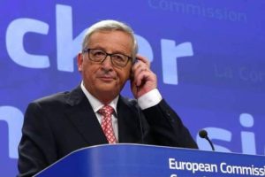 Αήθης επίθεση, εκβιασμοί και ψέματα Γιούνκερ κατά της Ελλάδας