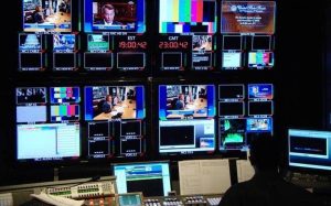 Σοκαριστική αποκάλυψη 18χρονης σε ζωντανή εκπομπή: «Συγγνώμη μαμά έκανα σεξ με…» (pic)