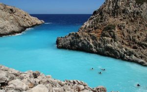 Αυτή είναι η ωραιότερη «άγνωστη» παραλία της Ελλάδας (photos+vid)