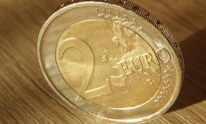 Προσοχή! Αυτά είναι τα κάλπικα κέρματα των 2 ευρώ – Το κόλπο για να τα ξεχωρίσετε