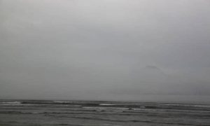 Μεγάλη Πέμπτη με άστατο καιρό και τσουχτερό κρύο