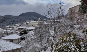 Πού χιονίζει: Ομορφες εικόνες από χιονισμένα τοπία σε όλη την Ελλάδα (photos)