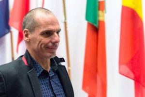 Βαρουφάκης: «Μας παρουσίασαν άλλο κείμενο πριν και άλλο κατά την έναρξη του Eurogroup»