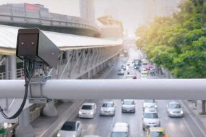 Πήρε κλήση γιατί έτρεχε με… 696 χιλιόμετρα την ώρα! (photo)