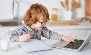 Έτσι θα γυμνάσουν το μυαλό τους τα παιδιά που μένουν σπίτι (vid)