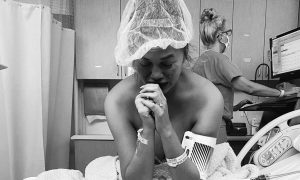 Chrissy Teigen: Δυστυχώς απέβαλε – Η συγκλονιστική ανάρτησή της