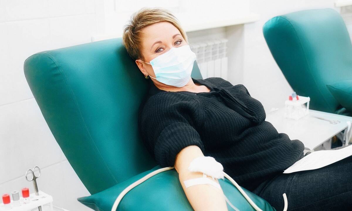 Ποιες αιματολογικές εξετάσεις πρέπει να κάνει κάθε μεσήλικας (εικόνες)
