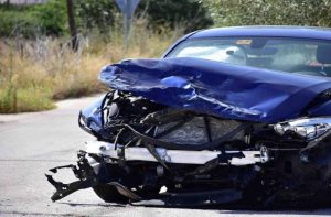 Δεκαοχτάχρονη παραβίασε «STOP» και σκότωσε 2 άνδρες – Αυτό που έγραψε μετά στο facebook θα σας σοκάρει