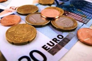 Επανέρχεται η σύνταξη των 360 ευρώ για τους ανασφάλιστους