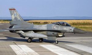 Πτώση μαχητικού F-16 της Πολεμικής Αεροπορίας στην Ανδραβίδα! Σώος ο πιλότος