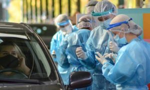Κρούσματα σήμερα: Τραγική η κατάσταση και υπέρ – ρεκόρ νέων μολύνσεων