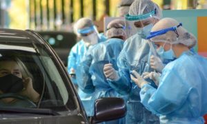 Κρούσματα σήμερα: Η ανακοίνωση του ΕΟΔΥ για τα κρούσματα την Κυριακή 25 Απριλίου 2021