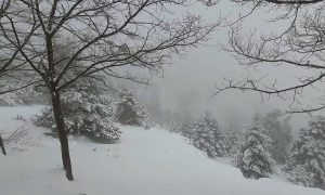 Καιρός: Επιπλέον 15 πόντους χιόνι στο Καταφύγιο Μπάφι. Δείτε εικόνες (vid)