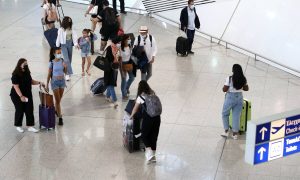 Μετάλλαξη «Όμικρον»: Τα μέτρα για την είσοδο στην Ελλάδα των ταξιδιωτών από την Αφρική