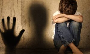 Είδηση – σοκ: 35χρονη αποπλάνησε και κακοποίησε σεξουαλικά 12χρονο