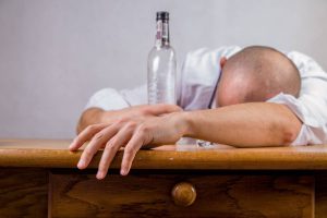 Αυτό είναι το ποτό που πρέπει να πιεις για να ξεμεθύσεις