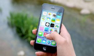 Γνωρίζετε ότι οι εφαρμογές στα Smartphones μπορεί και να σας… κατασκοπεύουν (video)