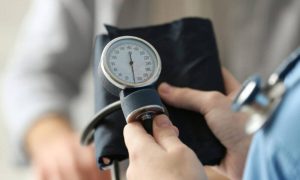 Μεταβολές αρτηριακής πίεσης: Ποιους κινδύνους εγκυμονούν (εικόνες)
