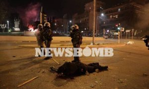 Νέα Σμύρνη: Αυτός είναι ο τραυματίας αστυνομικός – Ποια η κατάστασή του – «Θα τον σκότωναν»