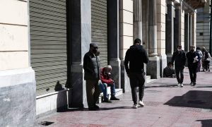 Αρση Lockdown: Θέμα ωρών η λήψη νέων αποφάσεων – Τι θα ανοίξει πρώτα, τι θα αλλάξει σταδιακά…