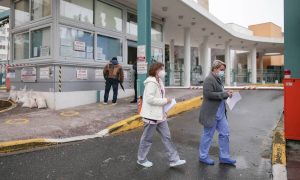 Κρούσματα σήμερα: Η ανακοίνωση του ΕΟΔΥ για τα αποτελέσματα των ελέγχων στις ΚΟΜΥ