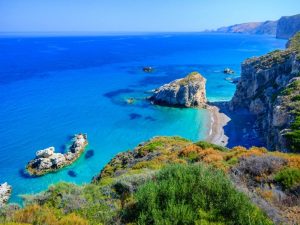 Προσοχή: Αυτές είναι οι 15 παραλίες της Αττικής που πήραν Γαλάζια Σημαία φέτος