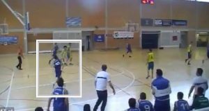 Είναι το καλάθι της χρονιάς και το έβαλε πιτσιρικάς (video)