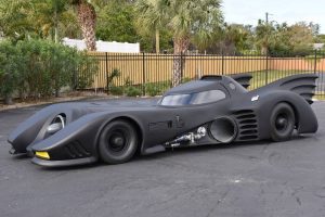 Τρομερός! Έφτιαξε το δικό του Batmobile (photo)