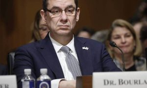 Εμβόλιο Pfizer: Πότε θα γίνει ο κορονοϊός σαν την εποχική γρίπη; Θα χρειαστεί και τρίτη δόση;