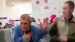 Σοκαριστικό: Μαχαίρωσε το φίλο του επειδή άργησε στο ραντεβού τους (Σκληρές εικόνες)