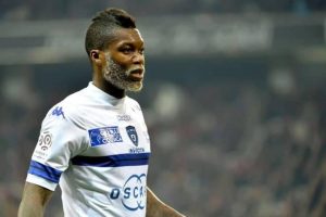 Η νέα σύντροφος του Cisse (photo)
