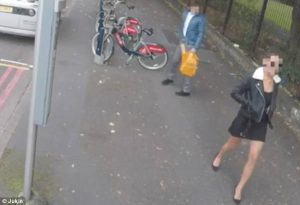 Πήγε να κάνει άκομψο καμάκι και το μετάνιωσε πικρά (video)
