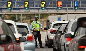 Αρση Lockdown: «Κλείδωσε» για ταξίδια σε ηπειρωτική χώρα και νησιά. Δεν ανοίγουν τα γυμναστήρια