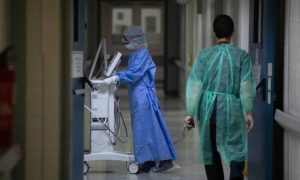 Ανακοινώθηκε επίσημα το πρώτο κρούσμα της μετάλλαξης Omicron στην Ελλάδα