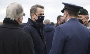 Ραγδαίες εξελίξεις: Η Ελλάδα στέλνει στρατιωτικό υλικό στην Ουκρανία