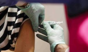Υποχρεωτικός εμβολιασμός: Αναλυτικά όλα όσα προβλέπει η τροπολογία της κυβέρνησης