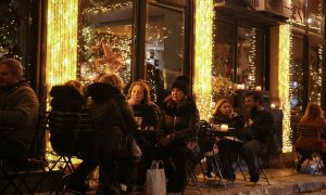 Νέα μέτρα: Επιστρέφει η μουσική και το ελεύθερο ωράριο στην εστίαση;
