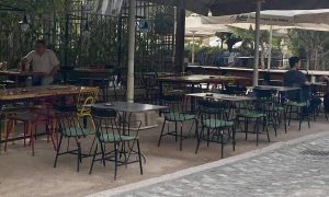 Μετακίνηση εκτός νομού: Νέο σενάριο «βόμβα» – Δεν απελευθερώνονται πλήρως από 15 Μαΐου