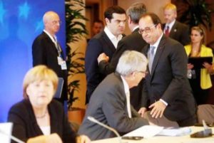 Αχτίδα φωτός από τις Βρυξέλλες – Κοντά σε συμφωνία – «γέφυρα» Ελλάδα και δανειστές
