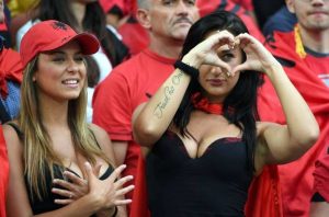 Αυτά είναι τα Top 10… στήθη οπαδών στο Euro 2016 (photos)