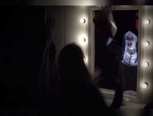 Αυτή είναι η πιο φρικιαστική φάρσα που έχετε δει ποτέ! (vid)