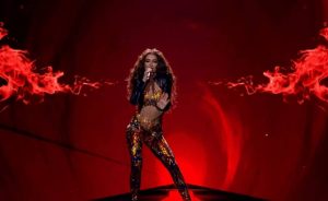 Εκρηκτική sexy εμφάνιση της Ελένης Φουρέιρα σε ισπανικό τηλεοπτικό show (video)
