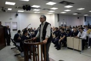 ΣΥΓΚΛΟΝΙΖΕΙ ο πατέρας του Παύλου Φύσσα: «Επαγγελματικό το χτύπημα Ρουπακιά»