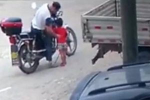 Άνδρας απαγάγει κοριτσάκι χρησιμοποιώντας ένα κέρασμα για να το δελεάσει (video)