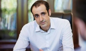 Δωρεά τριών απινιδωτών απ’ το Μαξίμου στην Αντίπαρο. Αμεση αντίδραση Δημητριάδη…