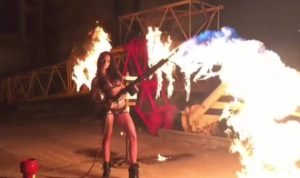 Βίντεο: Η σέξι γυμνάστρια από τη Ρωσία… On Fire (κυριολεκτικά)
