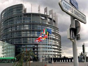 Αισιόδοξη η κυβέρνηση παρά το… ηλεκτροσόκ των δανειστών